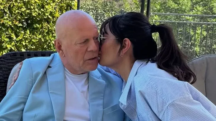 Image | Nl Urbano Bruce Willis Atraviesa El Avance De La Demencia Frontotemporal. Su Familia Tomó La Difícil Decisión De Trasladarlo a Otra Casa Para Recibir Cuidados.