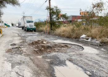 Mega-bache-santa-catarina-vía-a-méxico-protexa-industrial-riesgo-vial-baches-urbanos | Nl Urbano