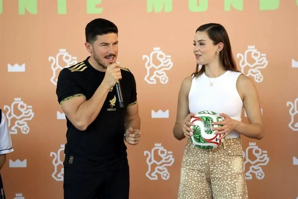 Image | Nl Urbano Samuel García Descuida La Educación En Nuevo León Y Se Burla De Una Ciudadana Que Exige Más Aulas. El Estado Proyecta Más Aulas Pero Temporales.