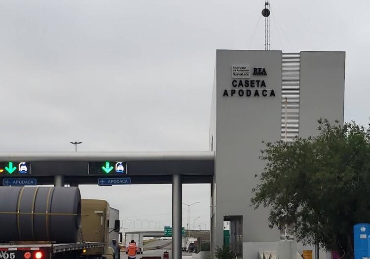 Caseta-tarifas-costos- | Nl Urbano Automovilistas Pagan Su Cuota Diaria En Las Carreteras Estatales Mientras El Ejecutivo Acelera La Extracción De Peajes a La Rea Para Cubrir Su Déficit Financiero. | Nl Urbano