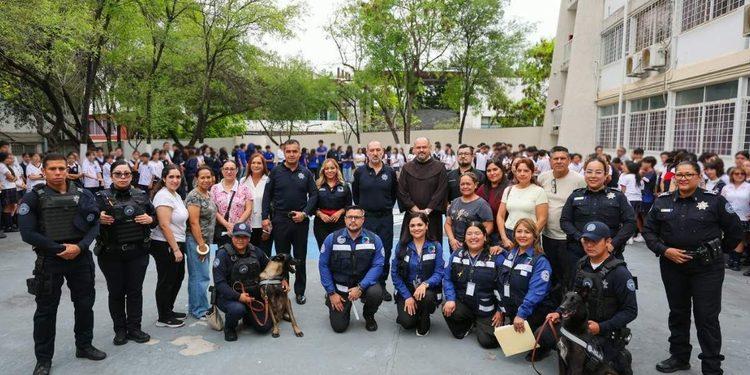 Operativo De Vigilancia En El Centro Escolar Gante | Nl Urbano Operativo De Vigilancia En El Centro Escolar Gante | Nl Urbano